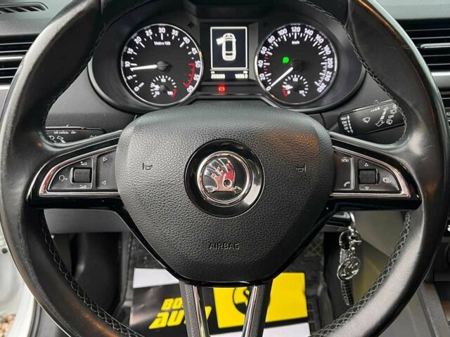 Белый Шкода Октавия, объемом двигателя 1.6 л и пробегом 260 тыс. км за 10999 $, фото 11 на Automoto.ua