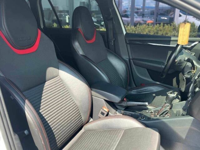 Білий Шкода Октавія, об'ємом двигуна 2 л та пробігом 313 тис. км за 13700 $, фото 23 на Automoto.ua