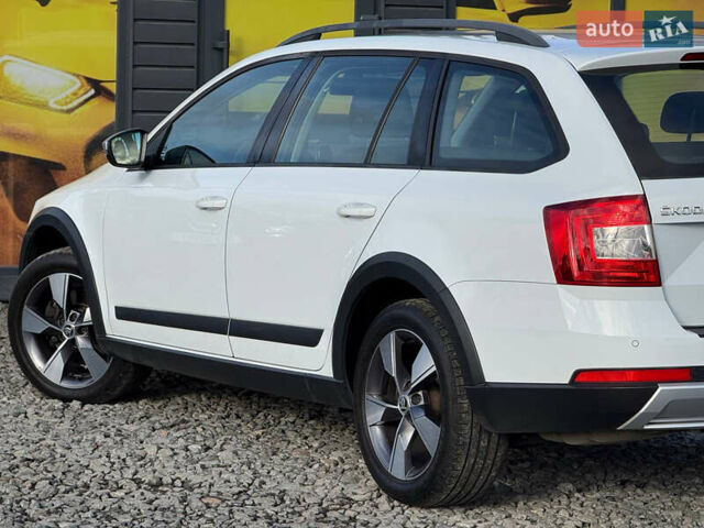 Білий Шкода Октавія, об'ємом двигуна 2 л та пробігом 234 тис. км за 14999 $, фото 22 на Automoto.ua