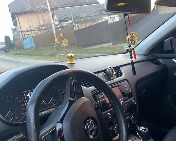 Білий Шкода Октавія, об'ємом двигуна 1.97 л та пробігом 333 тис. км за 11700 $, фото 3 на Automoto.ua