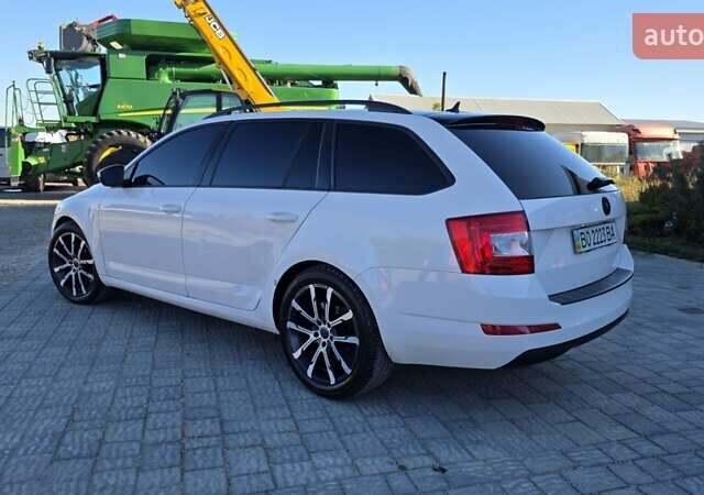 Білий Шкода Октавія, об'ємом двигуна 2 л та пробігом 230 тис. км за 12300 $, фото 4 на Automoto.ua