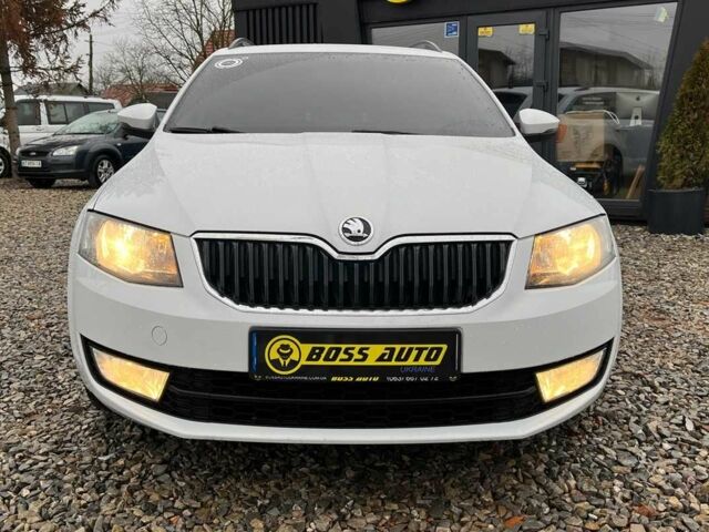 Белый Шкода Октавия, объемом двигателя 1.6 л и пробегом 260 тыс. км за 10999 $, фото 1 на Automoto.ua