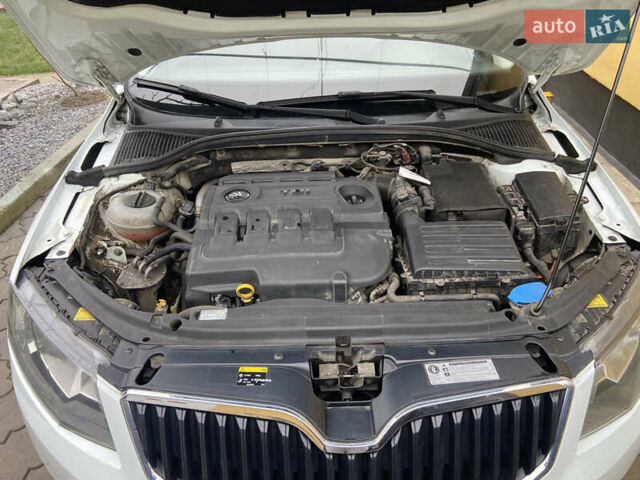 Белый Шкода Октавия, объемом двигателя 1.6 л и пробегом 273 тыс. км за 12399 $, фото 14 на Automoto.ua