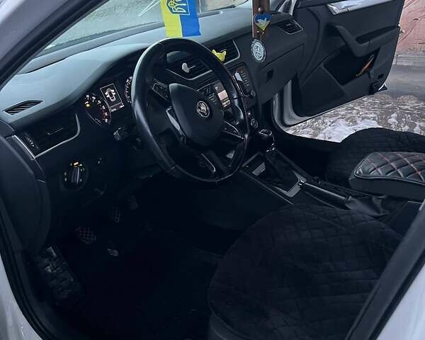 Белый Шкода Октавия, объемом двигателя 1.6 л и пробегом 179 тыс. км за 11200 $, фото 3 на Automoto.ua