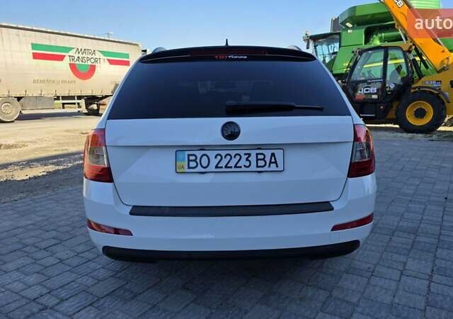 Білий Шкода Октавія, об'ємом двигуна 2 л та пробігом 230 тис. км за 12300 $, фото 3 на Automoto.ua