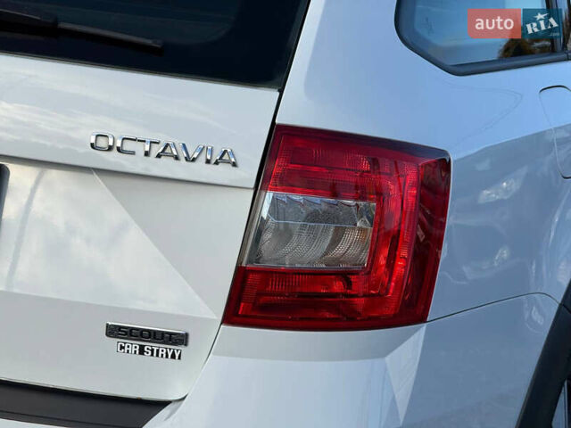 Білий Шкода Октавія, об'ємом двигуна 2 л та пробігом 234 тис. км за 14999 $, фото 30 на Automoto.ua