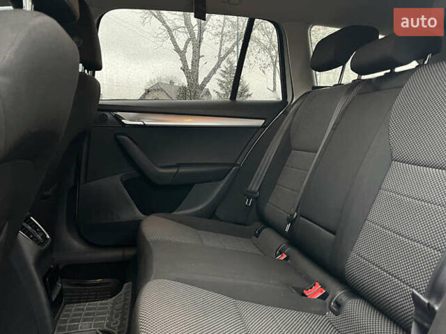 Белый Шкода Октавия, объемом двигателя 1.6 л и пробегом 260 тыс. км за 10999 $, фото 19 на Automoto.ua