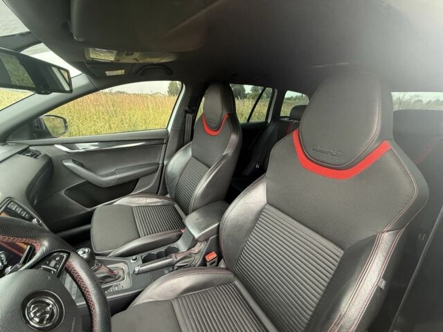 Белый Шкода Октавия, объемом двигателя 2 л и пробегом 290 тыс. км за 12100 $, фото 6 на Automoto.ua