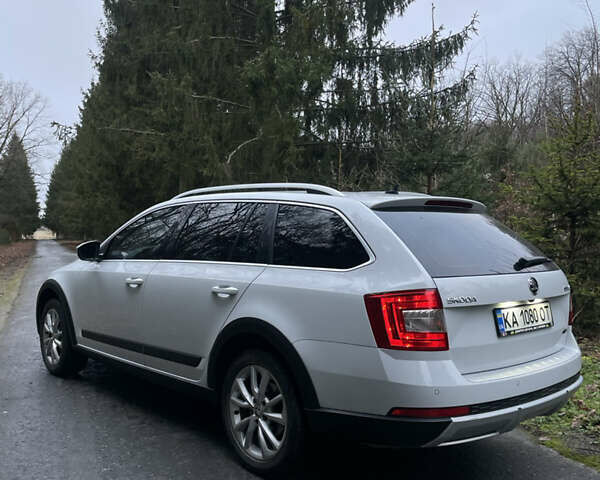 Білий Шкода Октавія, об'ємом двигуна 1.97 л та пробігом 278 тис. км за 13400 $, фото 4 на Automoto.ua
