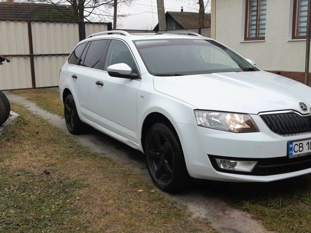Білий Шкода Октавія, об'ємом двигуна 1.6 л та пробігом 318 тис. км за 9200 $, фото 1 на Automoto.ua