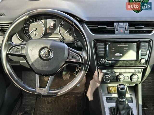 Белый Шкода Октавия, объемом двигателя 1.6 л и пробегом 305 тыс. км за 9200 $, фото 20 на Automoto.ua