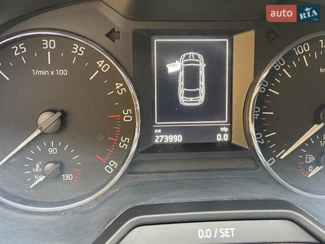 Белый Шкода Октавия, объемом двигателя 1.6 л и пробегом 273 тыс. км за 12399 $, фото 15 на Automoto.ua