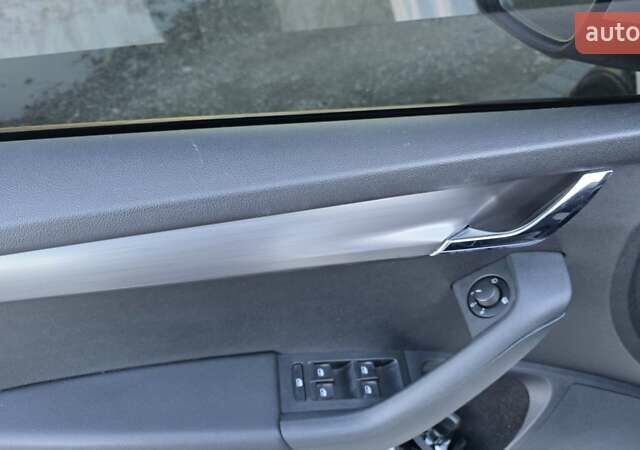 Білий Шкода Октавія, об'ємом двигуна 2 л та пробігом 230 тис. км за 12300 $, фото 8 на Automoto.ua