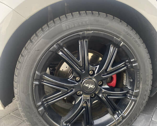 Белый Шкода Октавия, объемом двигателя 1.97 л и пробегом 300 тыс. км за 13200 $, фото 10 на Automoto.ua