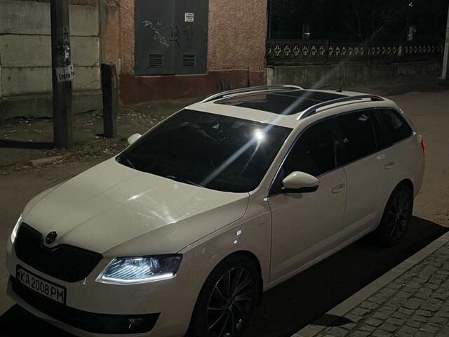 Белый Шкода Октавия, объемом двигателя 2 л и пробегом 284 тыс. км за 14900 $, фото 20 на Automoto.ua
