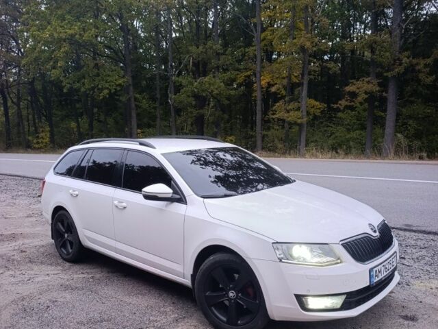 Белый Шкода Октавия, объемом двигателя 2 л и пробегом 280 тыс. км за 12100 $, фото 2 на Automoto.ua