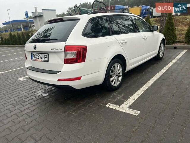 Білий Шкода Октавія, об'ємом двигуна 1.6 л та пробігом 305 тис. км за 11400 $, фото 9 на Automoto.ua
