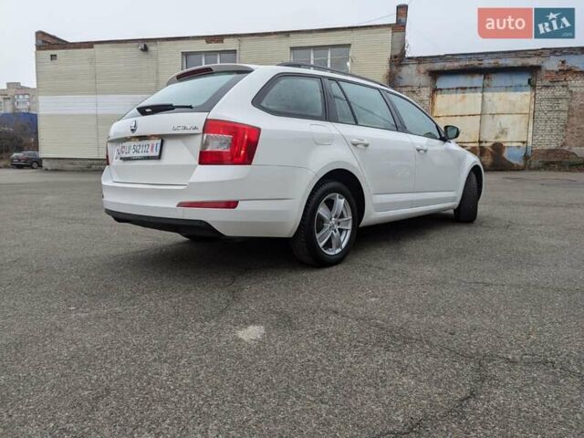 Белый Шкода Октавия, объемом двигателя 1.4 л и пробегом 206 тыс. км за 12100 $, фото 6 на Automoto.ua