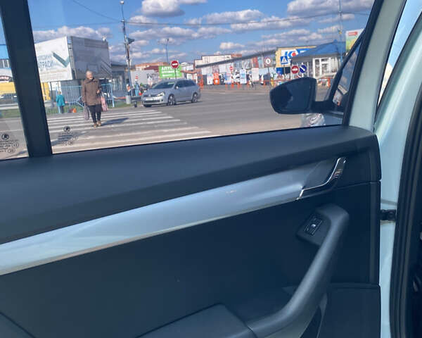 Білий Шкода Октавія, об'ємом двигуна 1.97 л та пробігом 333 тис. км за 11700 $, фото 11 на Automoto.ua