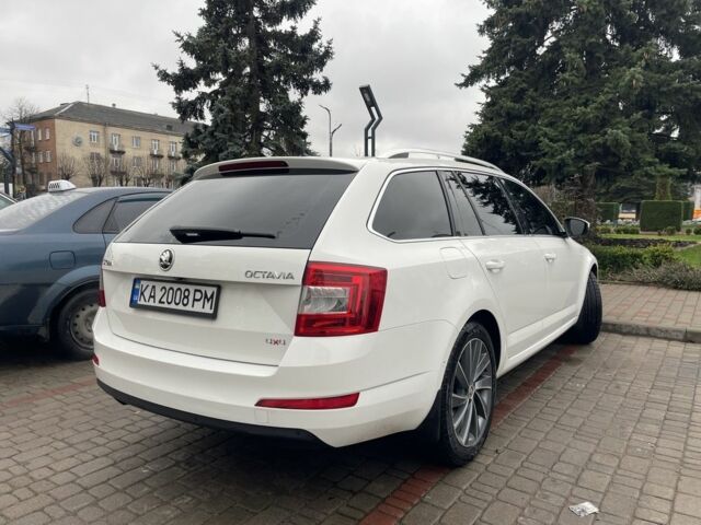 Белый Шкода Октавия, объемом двигателя 2 л и пробегом 284 тыс. км за 14900 $, фото 3 на Automoto.ua