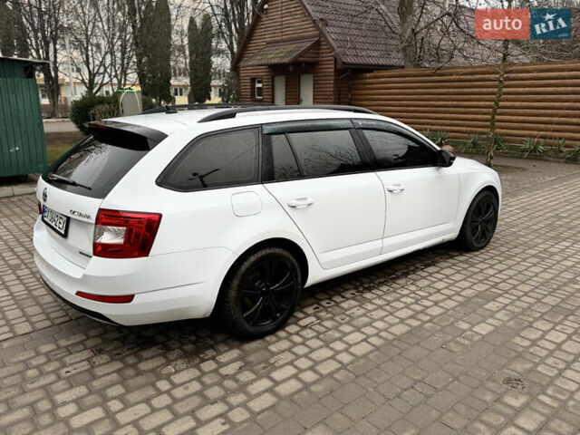 Белый Шкода Октавия, объемом двигателя 1.6 л и пробегом 253 тыс. км за 10500 $, фото 13 на Automoto.ua