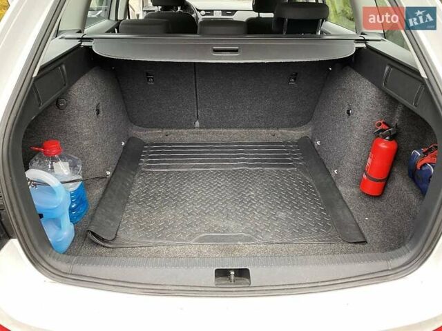 Шкода Октавия 2015 в Днепре (Днепропетровске) на Automoto.ua Белый Шкода Октавия, объемом двигателя 1.4 л и пробегом 202 тыс. км за 10500 $, фото 10 на Automoto.ua