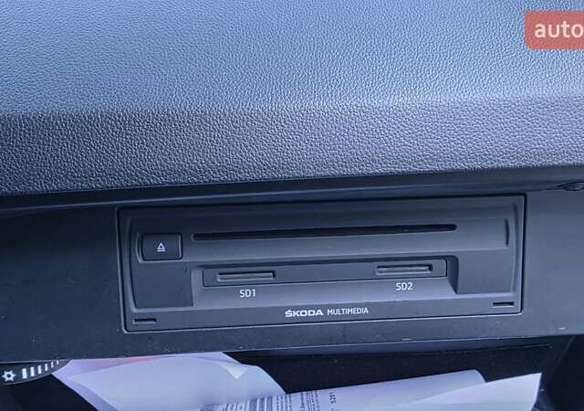 Білий Шкода Октавія, об'ємом двигуна 2 л та пробігом 230 тис. км за 12300 $, фото 24 на Automoto.ua