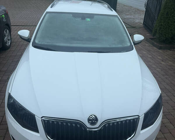 Белый Шкода Октавия, объемом двигателя 2.01 л и пробегом 300 тыс. км за 16500 $, фото 1 на Automoto.ua