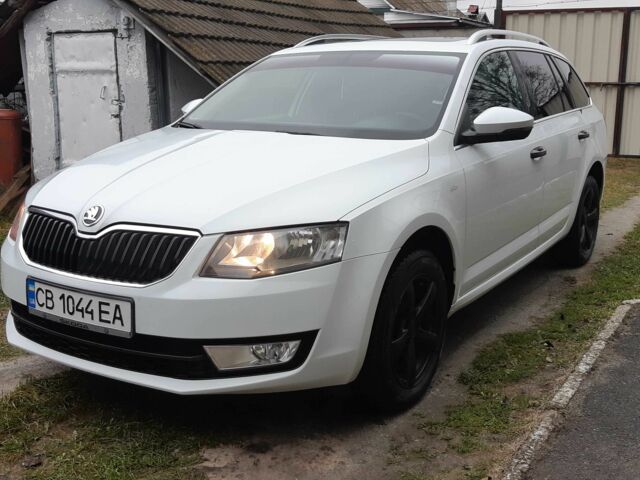 Білий Шкода Октавія, об'ємом двигуна 1.6 л та пробігом 318 тис. км за 9200 $, фото 2 на Automoto.ua