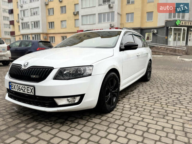 Белый Шкода Октавия, объемом двигателя 1.6 л и пробегом 253 тыс. км за 10500 $, фото 3 на Automoto.ua