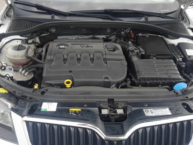 Белый Шкода Октавия, объемом двигателя 1.6 л и пробегом 317 тыс. км за 9100 $, фото 2 на Automoto.ua