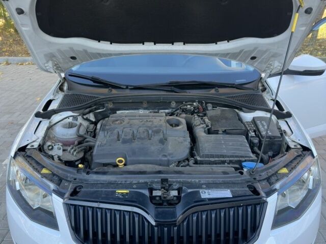 Білий Шкода Октавія, об'ємом двигуна 1.6 л та пробігом 189 тис. км за 10400 $, фото 23 на Automoto.ua