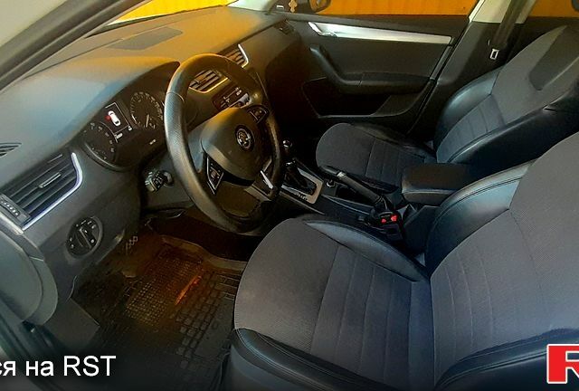 Білий Шкода Октавія, об'ємом двигуна 2 л та пробігом 264 тис. км за 13300 $, фото 9 на Automoto.ua