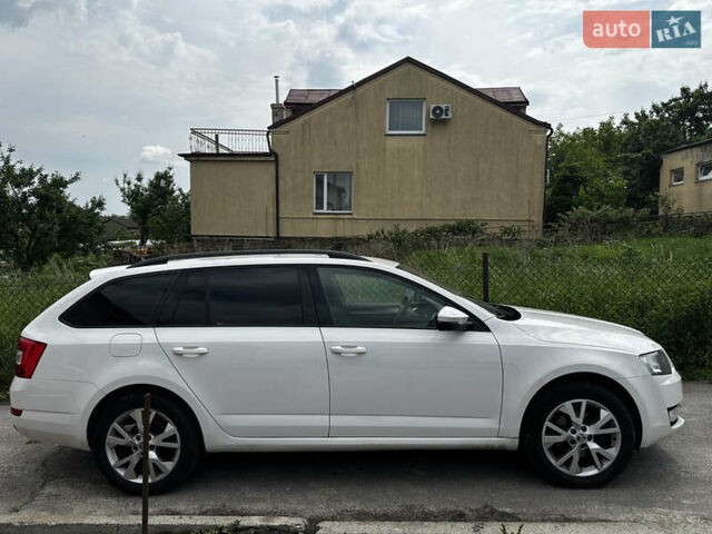 Белый Шкода Октавия, объемом двигателя 1.97 л и пробегом 286 тыс. км за 12500 $, фото 6 на Automoto.ua