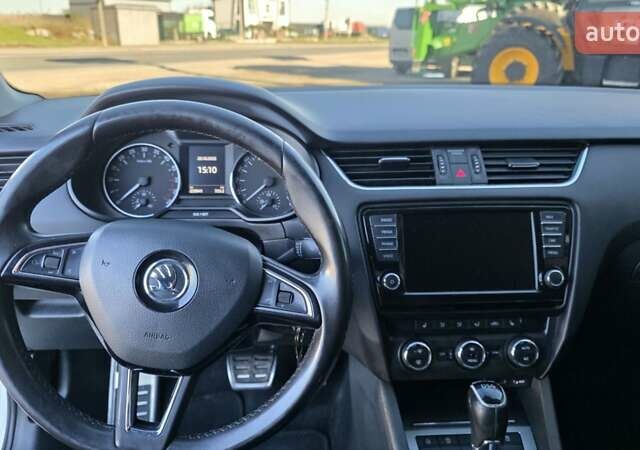 Білий Шкода Октавія, об'ємом двигуна 2 л та пробігом 230 тис. км за 12300 $, фото 12 на Automoto.ua