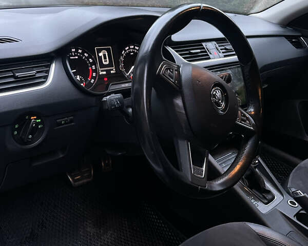 Білий Шкода Октавія, об'ємом двигуна 1.97 л та пробігом 278 тис. км за 13400 $, фото 6 на Automoto.ua