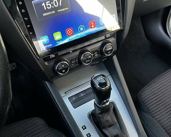 Белый Шкода Октавия, объемом двигателя 1.6 л и пробегом 263 тыс. км за 12100 $, фото 15 на Automoto.ua