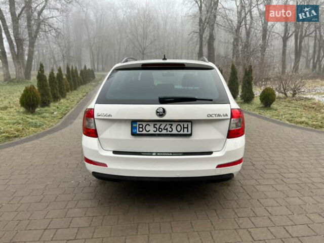 Белый Шкода Октавия, объемом двигателя 1.97 л и пробегом 320 тыс. км за 11800 $, фото 4 на Automoto.ua