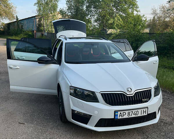 Белый Шкода Октавия, объемом двигателя 1.97 л и пробегом 223 тыс. км за 13800 $, фото 11 на Automoto.ua