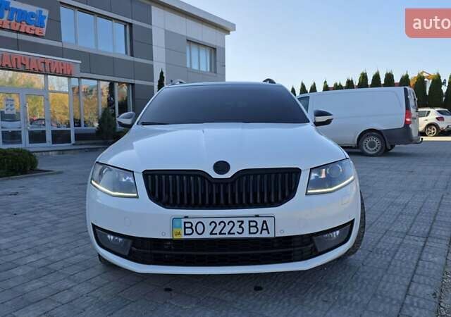 Білий Шкода Октавія, об'ємом двигуна 2 л та пробігом 230 тис. км за 12300 $, фото 7 на Automoto.ua