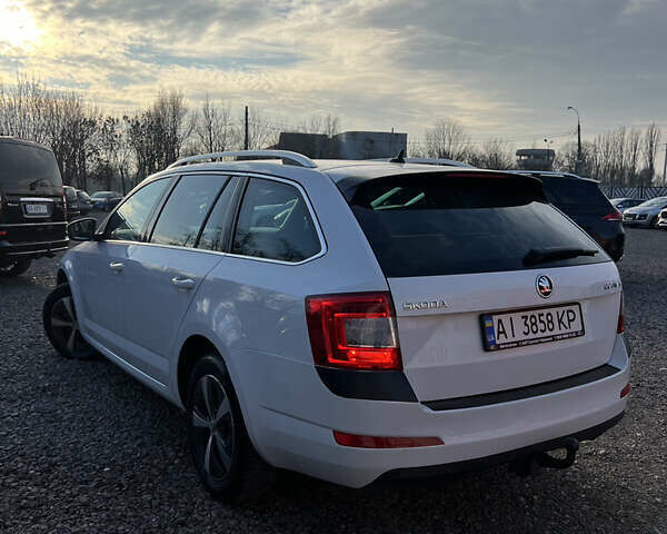 Белый Шкода Октавия, объемом двигателя 1.6 л и пробегом 307 тыс. км за 9900 $, фото 5 на Automoto.ua