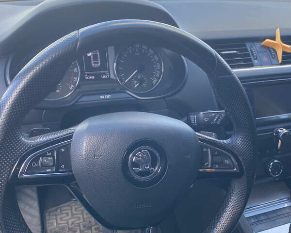 Білий Шкода Октавія, об'ємом двигуна 1.97 л та пробігом 333 тис. км за 11700 $, фото 7 на Automoto.ua