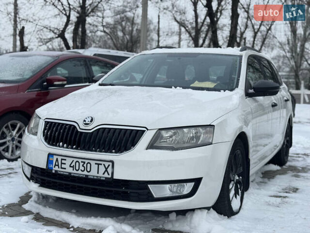 Белый Шкода Октавия, объемом двигателя 1.4 л и пробегом 198 тыс. км за 9900 $, фото 6 на Automoto.ua