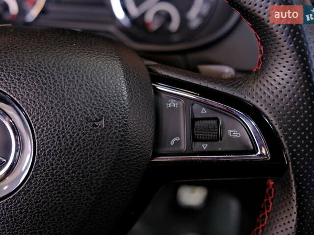 Белый Шкода Октавия, объемом двигателя 2 л и пробегом 294 тыс. км за 13900 $, фото 18 на Automoto.ua