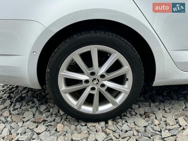 Белый Шкода Октавия, объемом двигателя 2 л и пробегом 195 тыс. км за 12950 $, фото 36 на Automoto.ua