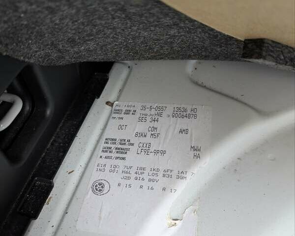 Белый Шкода Октавия, объемом двигателя 1.6 л и пробегом 267 тыс. км за 12500 $, фото 27 на Automoto.ua