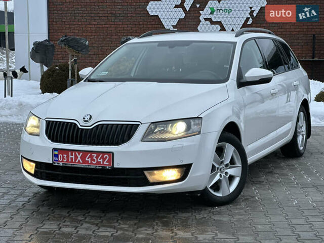 Білий Шкода Октавія, об'ємом двигуна 2 л та пробігом 236 тис. км за 12499 $, фото 1 на Automoto.ua