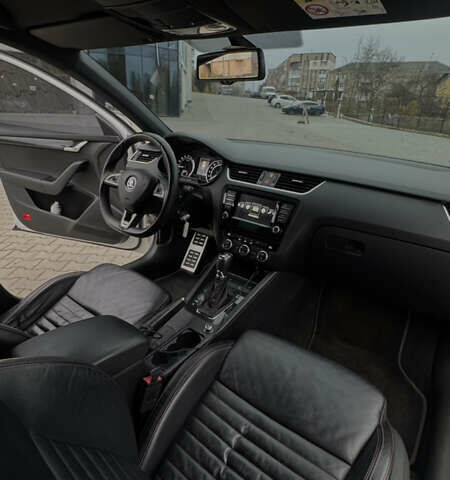 Белый Шкода Октавия, объемом двигателя 1.97 л и пробегом 280 тыс. км за 13700 $, фото 8 на Automoto.ua