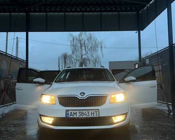 Белый Шкода Октавия, объемом двигателя 1.6 л и пробегом 179 тыс. км за 11200 $, фото 2 на Automoto.ua