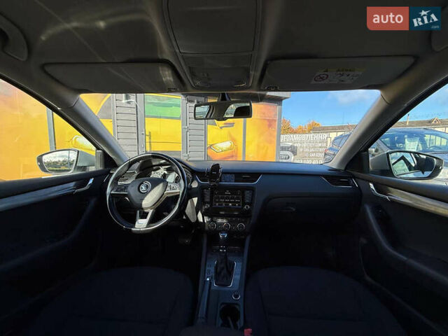 Білий Шкода Октавія, об'ємом двигуна 2 л та пробігом 234 тис. км за 14999 $, фото 4 на Automoto.ua